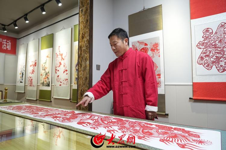 海报新闻记者李敏高志玟张小璐德州报道龙是中华民族最古老的图腾,更