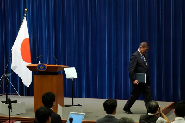 石破茂宣布决定辞去自民党总裁职务(5)
