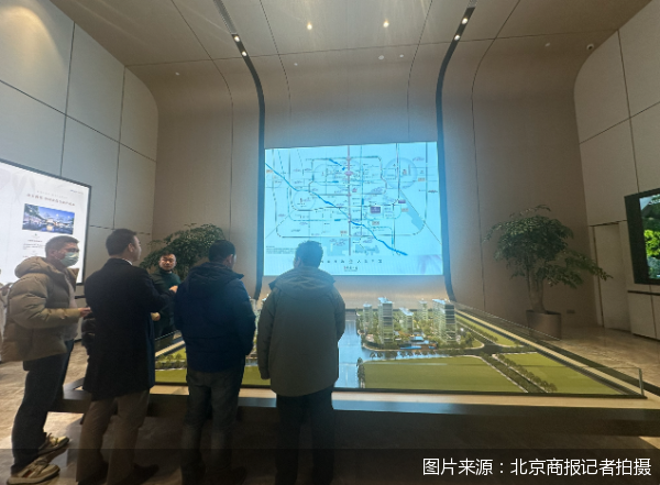 图片开头：北京商报记者拍摄