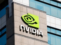 外媒爆：美国政府正考虑允许英伟达对华出售H200芯片