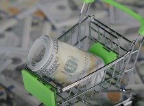 线上专区+线下市集+境外返现 金融机构“多箭齐发”促消费