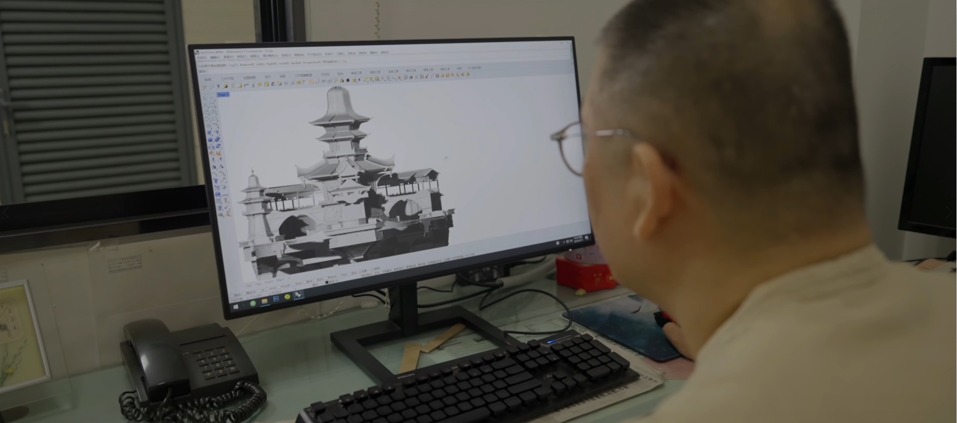 非遗传人沈国兴查看原神场景建模