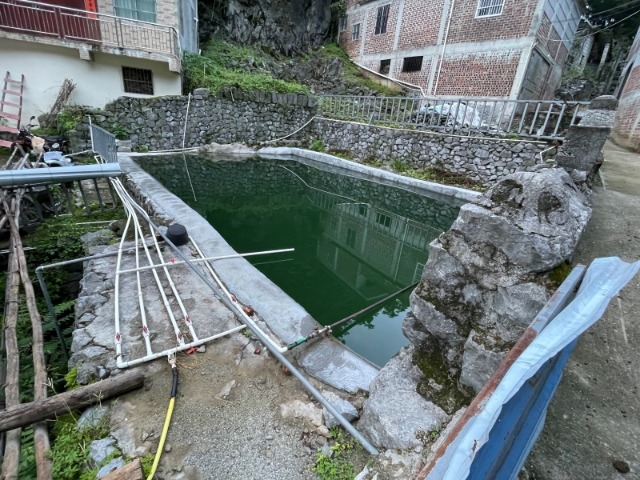 修复后的水柜蓄满了水(受访者供图)