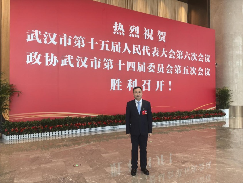 1767615965807049.png 刘萌.png