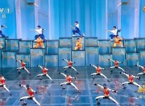 热搜爆了！春晚霸屏！机器人全面开花 宇树中国功夫夯爆了 王兴兴发声