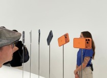 手机eSIM虽迟但到！苹果国行最薄iPhone“实锤”与联通合作 A股厂商称如何受益“要看招标”