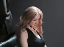 “机器人伴侣”来了！男款身着修身西装 女款可上妆 搭载“养成系”情感大模型 仅限成人购买！