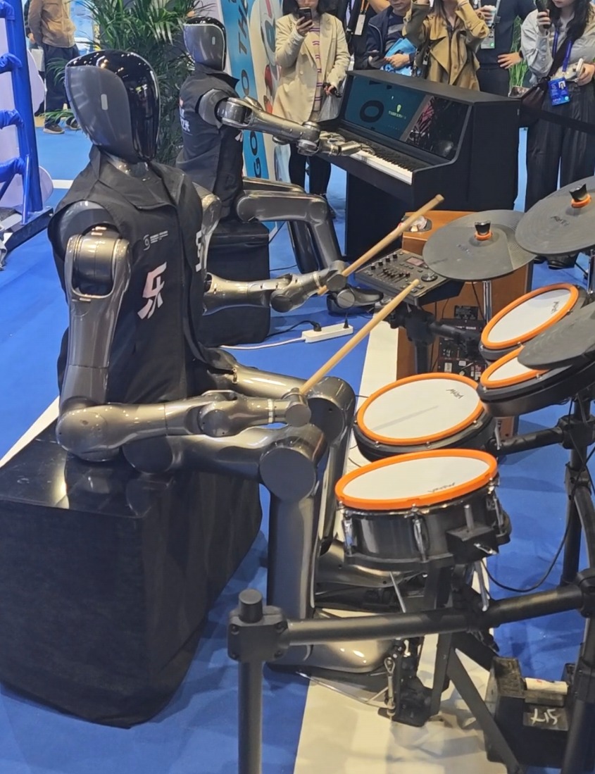 1762427361459368.jpg 11fc01815d6d23b7ed1435457963682d.jpg