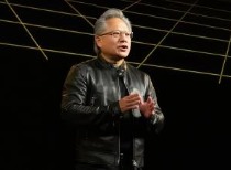黄仁勋登上央视节目：“总感觉公司快倒闭了”“33年来每分钟都在压力中度过”！