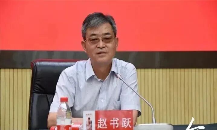 湾财周报|人物 影石刘靖康谈全景行业；荣耀李健揭秘机器人手机；东莞证券原董事长陈照星主动投案