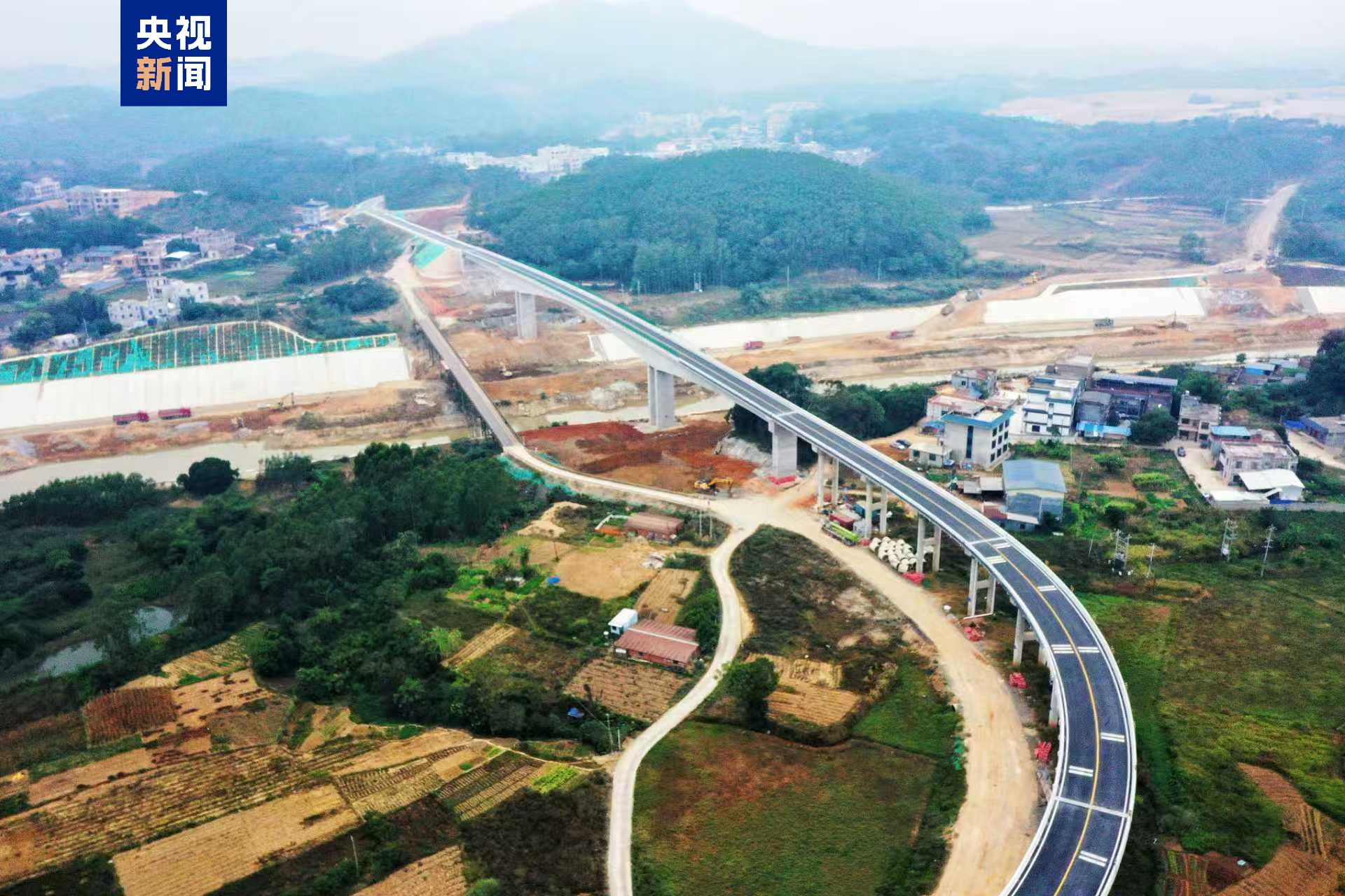 △平陆运河万胜塘大桥建成通车