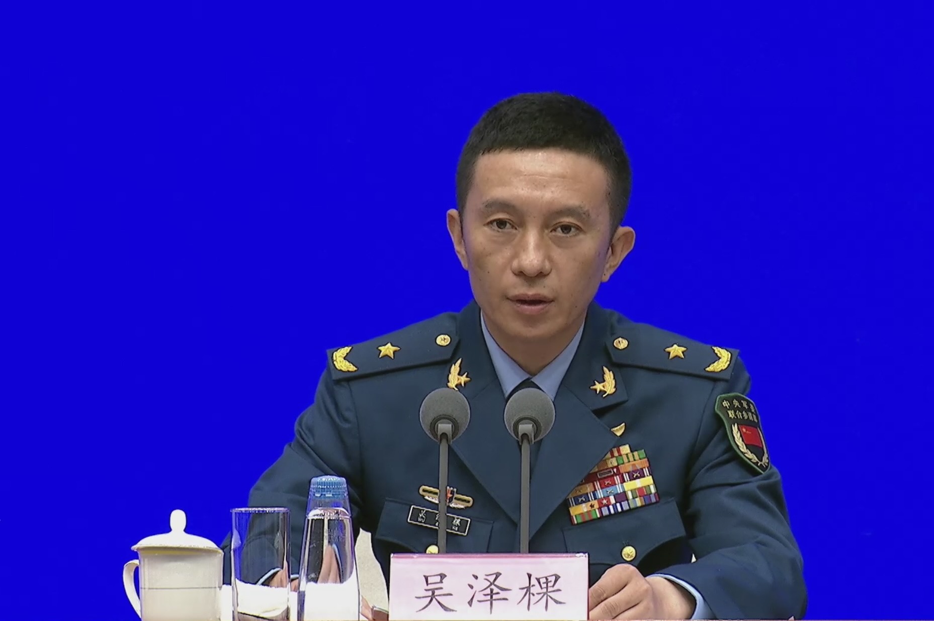 阅兵吴泽棵小图.jpeg
