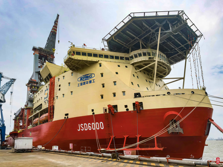 全球首制,全国首艘!上海振华重工研制成功多功能油气铺管船