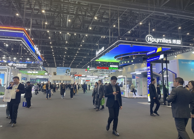 第十四届储能国际展览会现场。摄/第一财经记者郭霁莹