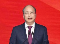 “IPO之王”易会满：任期内发行1908家IPO 募资2.22万亿元