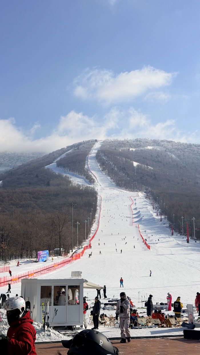 吉林北大湖滑雪场.jpg