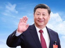 习近平等党和国家领导人出席十四届全国人大四次会议闭幕会