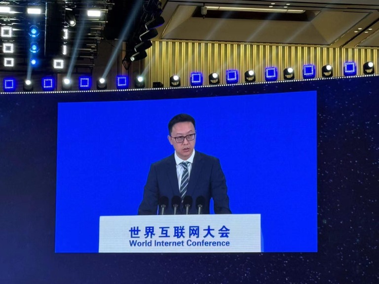 阿里巴巴ceo吴泳铭创建开放的ai生态