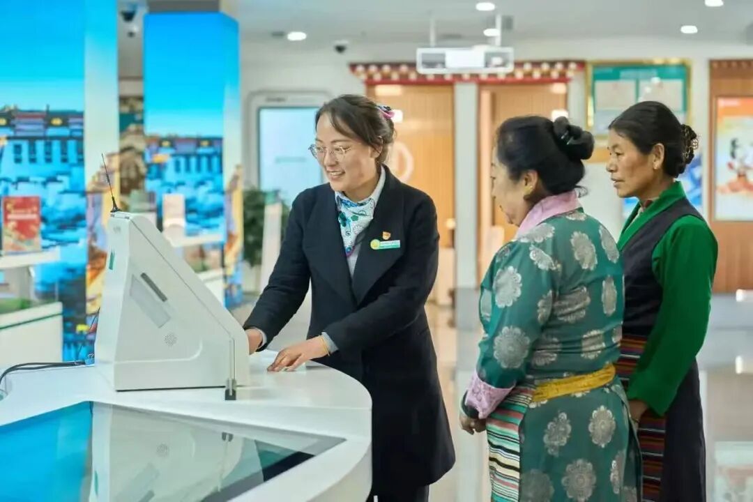 筑防线、绘同心 农业银行开展“3·15”消保活动