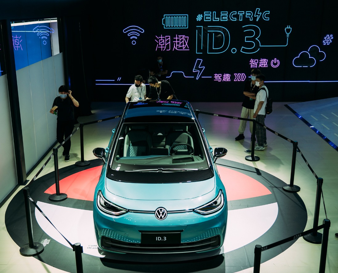 每经原创-Q-汽车-第二十四届成都国际汽车博览会现场,上汽大众新能源潮趣座驾ID3(每经记者、张建、摄).jpg