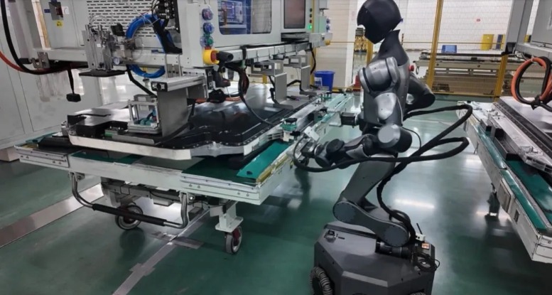 葛卫东“押宝”机器人 千寻智能有何来头?