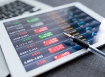 上纬新材：上半年净利润2990.04万元 同比下降32.91%