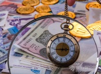 交易员将美联储12月降息概率的预期提高至50%以上