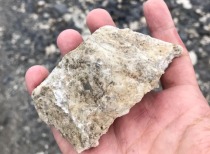 “亚洲锂都”拟一次性注销27宗采矿权 江特电机提出“异议申请”