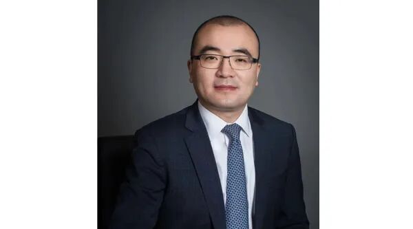 高管迭代落定！资管老将履新，方一天加盟华安基金