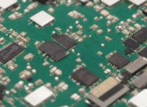 PCB龙头业绩利好！沪电股份、红板科技披露半年报