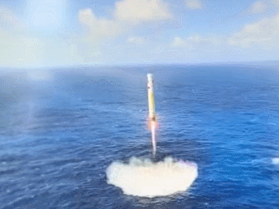 可复用火箭技术关键突破！长征十号运载火箭一级箭体受控溅落 专家：网系回收更加稳定