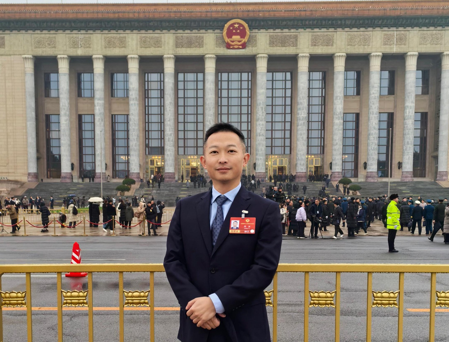 知乎创始人周源两会建议：建立AI漫剧侵权快速处理机制 _ 东方财富网