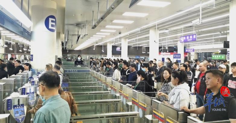 春节皇岗福田口岸这些时段将迎客流高峰通关tips请收好