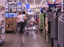 37%美国成年人拿不出400美金应急费？美国政府首次回应“斩杀线”：拜登的“锅”