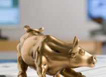 科技股热潮太强了 高通、美光科技、英伟达、Lumentum、康宁均再创新高