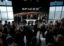 SpaceX上市首日开盘大涨29%