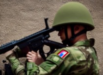 突发！美军异动！伊朗关闭领空