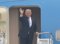 美国总统特朗普结束访华离京