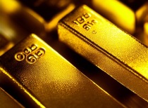 黄金牛市即将回归？华尔街热情高涨 矿业大佬喊出5万美元目标价！