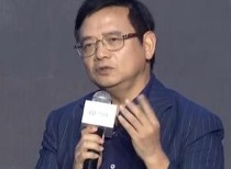 但斌最新对话：对还战斗在白酒里的人表示敬意 这两年其他人都吃香的喝辣的